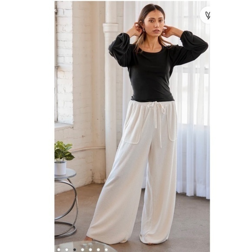Lulus Lulus - Picture 2 of 9